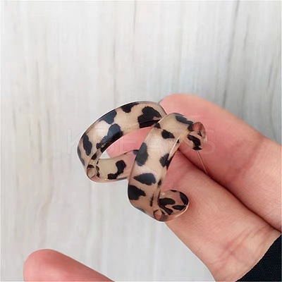 C-Shaped with Leopard Print 925 Sterling Silver Acrylic Stud Earrings FS-WG2B12E-01-1