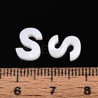 Natural Freshwater Shell Letter Charms BSHE-ZX007-02S-1