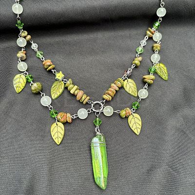 Leaf Pointed Alloy & Glass Pendant Necklaces FS-WGD0F8B-01-1
