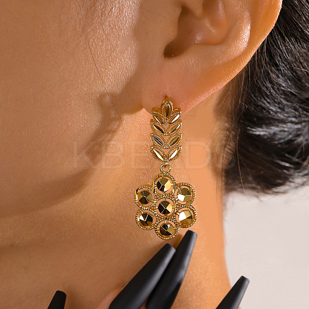 Elegant Vintage Flower Brass Dangle Stud Earrings IR7632-1