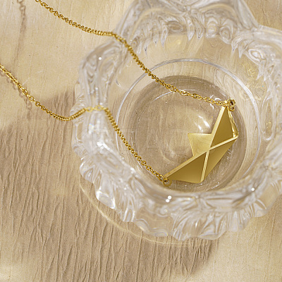 Personalized Stainless Steel Paper Boat-shaped Pendant Necklaces for Women Daily Wear Gift DZ0863-1-1