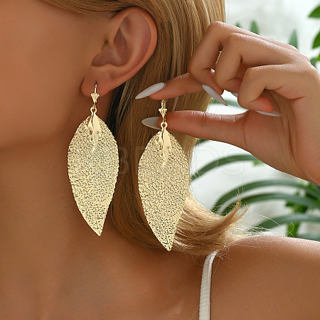 Textured Leaf Vintage Chic Women's Fashion Vacation Hoop Earrings WR7457-1