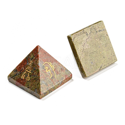 Natural & Synthetic Gemstone Pyramid Healing Figurines G-A091-01-1