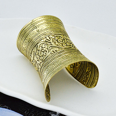 Exaggerate Alloy Cuff Bangles FS-WG07608-01-1