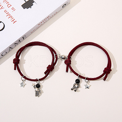 2Pcs Magnetic Spaceman Alloy & Plastic Charm Bracelets FS-WG3FC4A-03-1