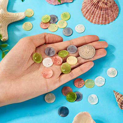 24Pcs 4 Colors Dyed Shell Flat Round Charms FIND-TA0005-04-1
