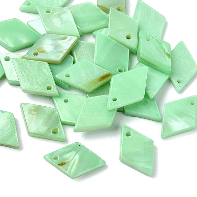 30Pcs Spray Painted Natural Freshwater Shell Pendants BSHE-YW0001-17D-1