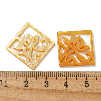 Natural Yellow Shell Pendants SSHEL-N038-03B-1