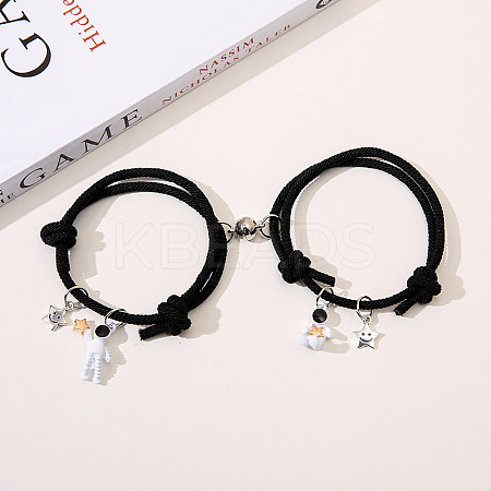 2Pcs Magnetic Spaceman Alloy & Plastic Charm Bracelets FS-WG3FC4A-05-1