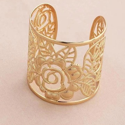 Hollowed Out Alloy Cuff Bangles for Women FS-WGDA091-01-1